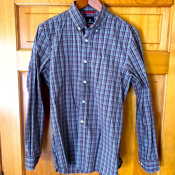Victorinox size medium standard fit long sleeve button up shirt - Picture 3 of 5